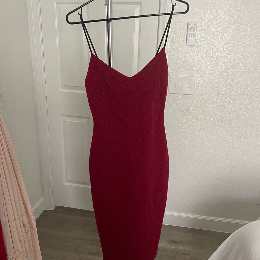 Elegant Red Sleeveless Dress